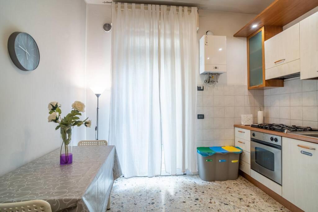 Terrazze Italiane City Center - Red Apartment Верона Экстерьер фото